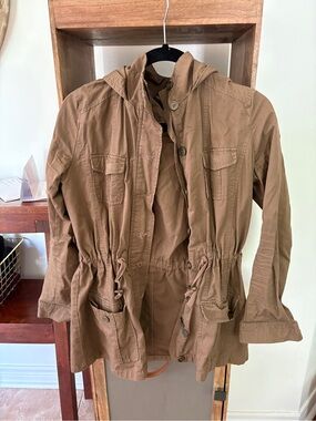 mine Hooded Utility Jacket in Brown